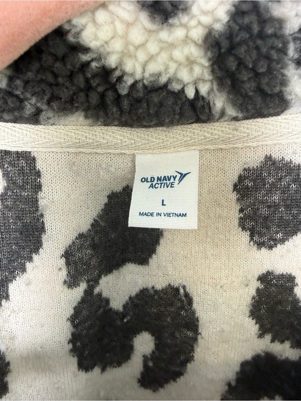 Old Navy Black & Cream Leopard Sherpa Jacket - Picture 5 of 5